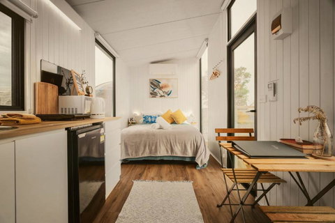 Hunters Inn By Tiny Away - Nelson Bay Accommodation.com 0