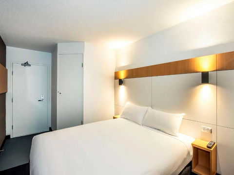 Ibis Budget - Enfield - Accommodation Nelson Bay 1