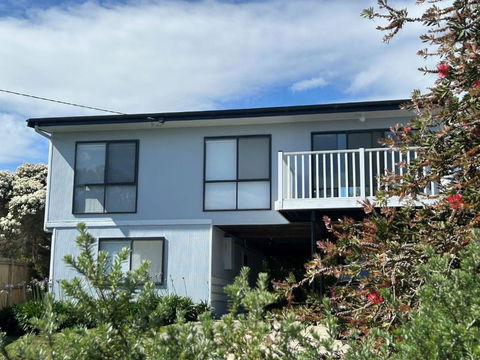 Iconic Beach House On Bruce - Accommodation Nelson Bay 0