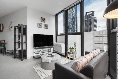 Iconic Southbank Locale Meets Modern Comfort - Accommodation Nelson Bay 2