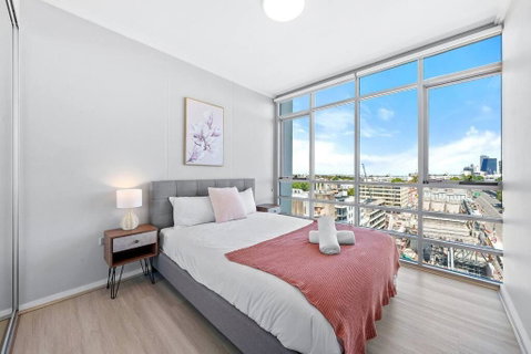 Iconic Sydney Harbour Bridge View - Accommodation Nelson Bay 3