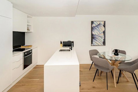 Idyllic 1-Bed Near Popular Shopping Streets - Accommodation Nelson Bay 1