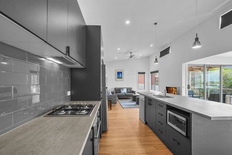 Igneous Ridge - Accommodation Nelson Bay 1