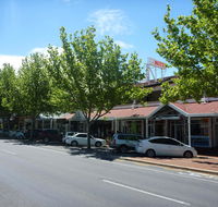 Adelaide Travellers Inn Backpackers Hostel - Nelsons Bay Accommodation