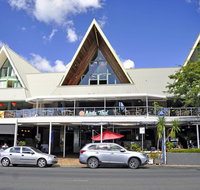Airlie Waterfront Accommodation - Accommodation Nelson Bay