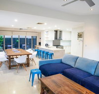 Alexandra Headland Luxury Townhouse - Accommodation Nelson Bay