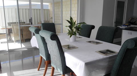 Alkimos Beach Retreat - Accommodation Nelson Bay 2
