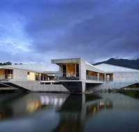Alkira Award Winning Luxury Beachfront Rainforest Holiday House
