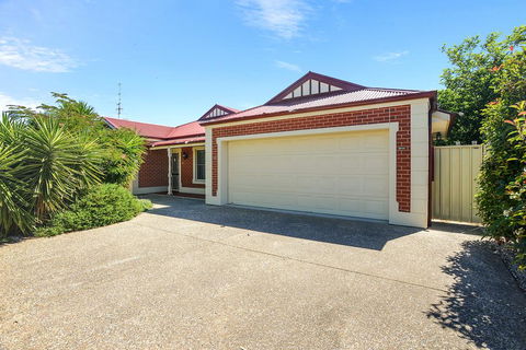 All Seasons Port Elliot Holiday House - Accommodation Nelson Bay 1