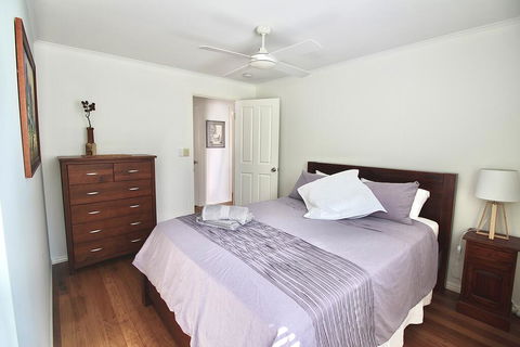 Aloha Alex Beach House Pet-friendly- 450m To The Beach - Accommodation Nelson Bay 3