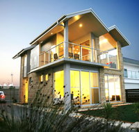 Aloha Beachfront Port Fairy - Accommodation Nelson Bay