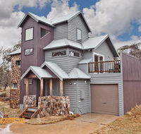 Alyeska - Accommodation Nelson Bay