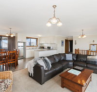 AMBIENCE BY THE SEA - Accommodation Nelson Bay