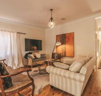 Ambrose On Byng - Central Location w/ 2 Bathroom - Accommodation Nelson Bay
