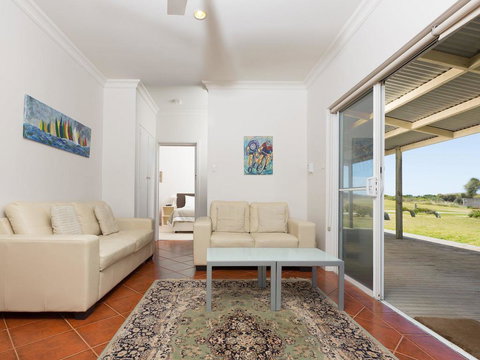 Amhurst - Nelson Bay Accommodation.com 3