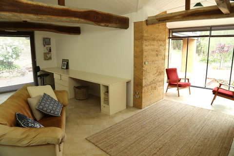 Anagama House & Studio - Accommodation Nelson Bay 1