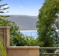 APARTMENT 23 PACIFIC APARTMENTS - sit on the deck and soak in the view - Accommodation Nelson Bay