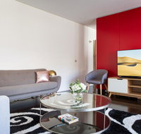 Apartment with Balcony and Parking near Racecourse - Accommodation Nelson Bay