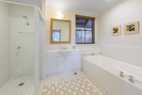 Apartments @ 15 Thompsons - Nelsons Bay Accommodation 3