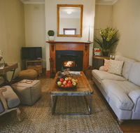 Apple Cottage Orange NSW - Accommodation Nelson Bay