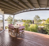 Aqua Vista - a stroll to Paynesville forshore - Accommodation Nelson Bay