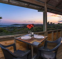 Aqualuna- Excellent surfing beaches. - Accommodation Nelson Bay