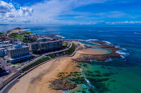 Arena On The Beach - Accommodation Nelson Bay 2