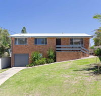 Argyle Cottage' 41 Argyle Avenue - great family home for holidays - Accommodation Nelson Bay