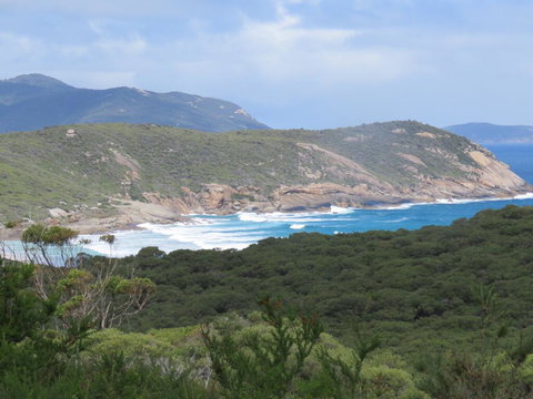 Arnold House - Nelson Bay Accommodation.com 1