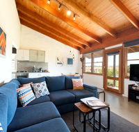 Art at Linden Gate - Accommodation Nelson Bay