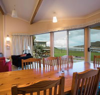 Arthur Riverfront and Sea Lodge Upstream - Accommodation Nelson Bay