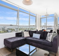 As the Sun Sets - Modern and Spacious 2BR Zetland Apartment Facing the Setting Sun - Accommodation Nelson Bay