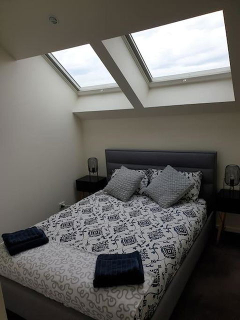 Luxurious Modern 2 Bedroom 2 Bathroom Apartment - Accommodation Nelson Bay 3