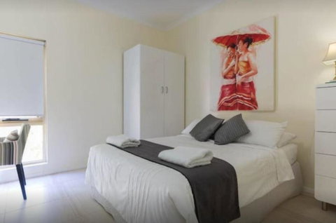 M102 West Perth Studio Apartment Near Kings Park - Nelson Bay Accommodation.com 0