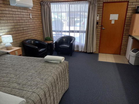 Macintyre Motor Inn - Accommodation Nelson Bay 2