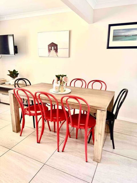 Maya Newcasle 6 Bedrooms Home - Accommodation Nelson Bay 2