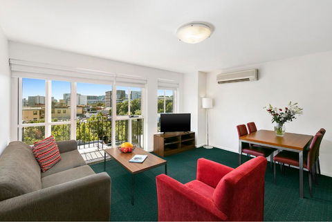 Melbourne Carlton Central Apartment Hotel Official - Accommodation Nelson Bay 3