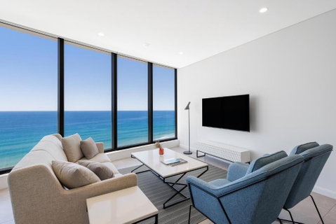 Meriton Suites Surfers Paradise - Accommodation Nelson Bay 2