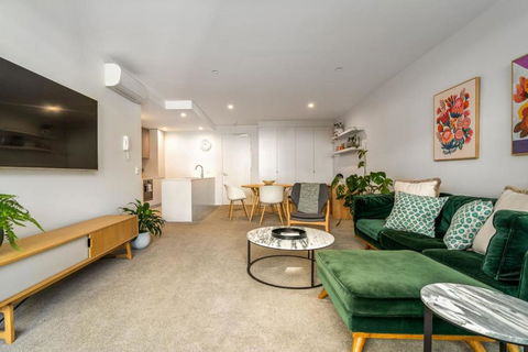 Modish Apartment Near Parliamentary Triangle - Accommodation Nelson Bay 1