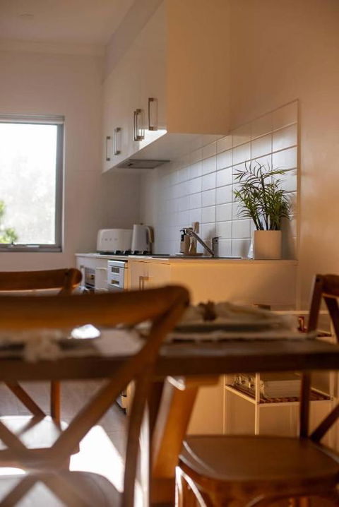 Modern Townhouse, Close To Beach - Nelsons Bay Accommodation 3