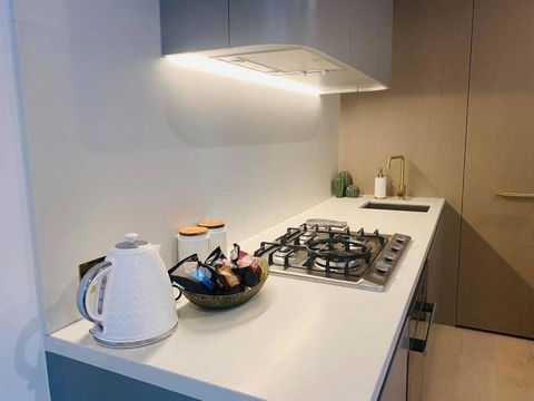 Moody Moon Apartment @ Sky Garden - Glen Waverley - Accommodation Nelson Bay 3