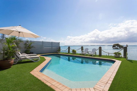 Moreton Bay Beach Lodge - Accommodation Nelson Bay 0