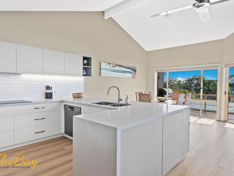 Moy At Nelson Bay 2 At 30 Thurlow Avenue - Accommodation Nelson Bay 1