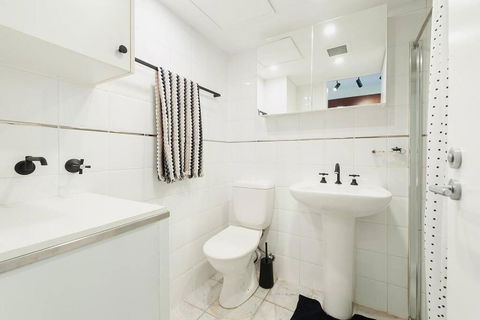 MP303 - Studio Apartment, Military Road, Cremorne - Accommodation Nelson Bay 3