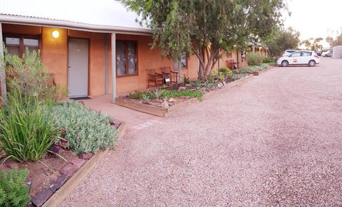 Mud Hut Motel - Accommodation Nelson Bay 3