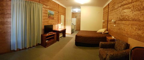 Mud Hut Motel - Accommodation Nelson Bay 0
