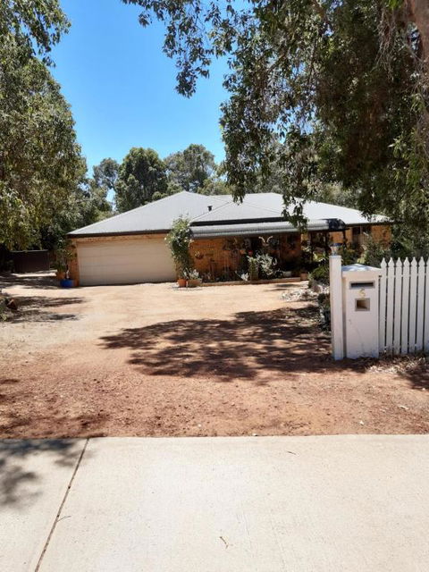 Mundaring Bed And Breakfast - Accommodation Nelson Bay 0