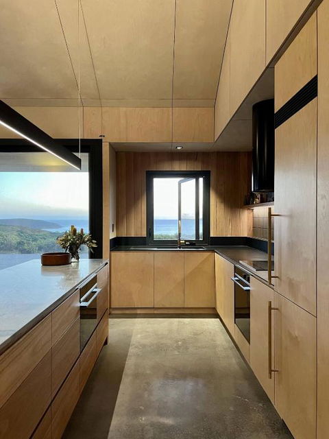Native Dog Cabin - Accommodation Nelson Bay 1