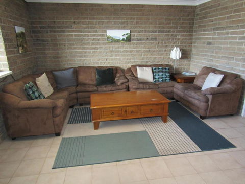 Nelson House - Accommodation Nelson Bay 3