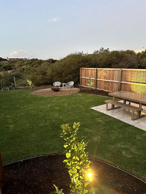 NEW Magpie Sands - 3 Bedroom Home - Downstairs Only, 1 Min Walk To Aldinga Beach - Accommodation Nelson Bay 0